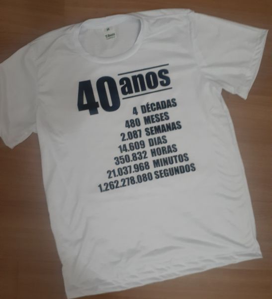 01 Camiseta 40 anos